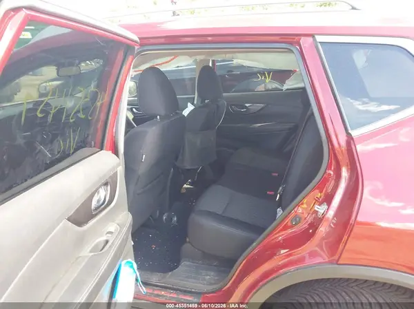 5N1AT2MV3KC808255 2019 NISSAN ROGUE - Image 8