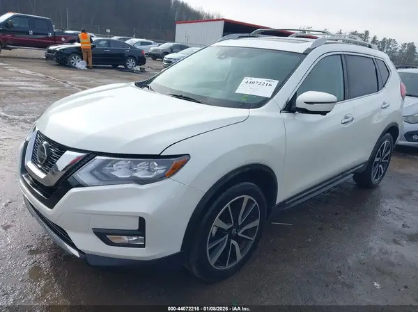 5N1AT2MV3KC810362 2019 NISSAN ROGUE - Image 2