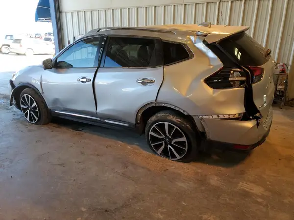 5N1AT2MV3KC811673 2019 NISSAN ROGUE - Image 2