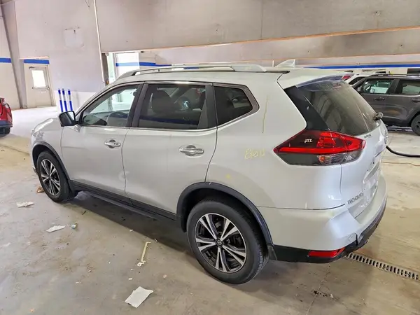 5N1AT2MV3KC812032 2019 NISSAN ROGUE - Image 2