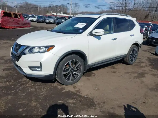 5N1AT2MV3KC812760 2019 NISSAN ROGUE - Image 2