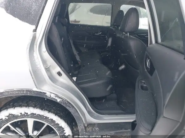 5N1AT2MV3KC818669 2019 NISSAN ROGUE - Image 8