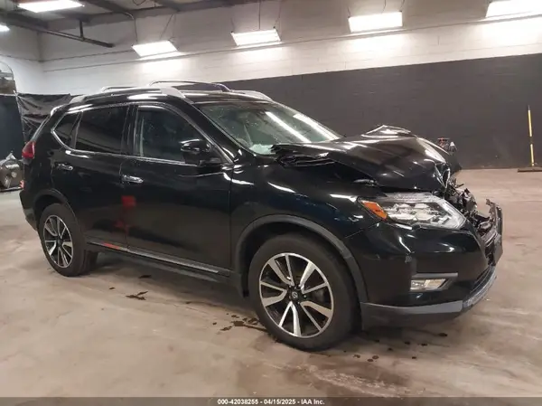 5N1AT2MV3KC828263 2019 NISSAN ROGUE - Image 1