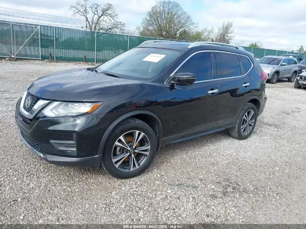 5N1AT2MV3KC829543 2019 NISSAN ROGUE - Image 2