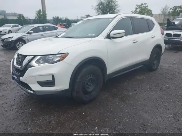5N1AT2MV3KC831907 2019 NISSAN ROGUE - Image 2