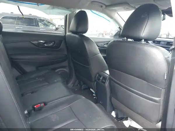 5N1AT2MV3KC832376 2019 NISSAN ROGUE - Image 8