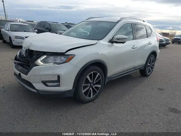 5N1AT2MV3LC705757 2020 NISSAN ROGUE - Image 2