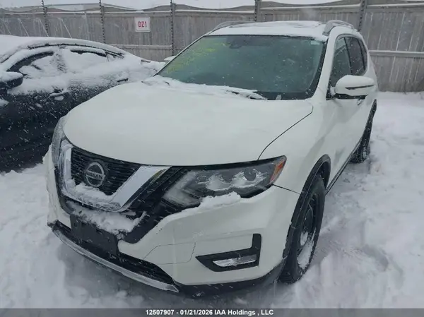 5N1AT2MV3LC710067 2020 NISSAN ROGUE - Image 2