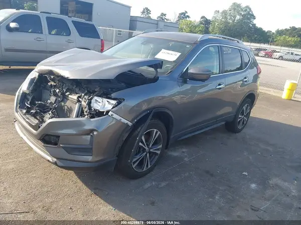 5N1AT2MV3LC714104 2020 NISSAN ROGUE - Image 2