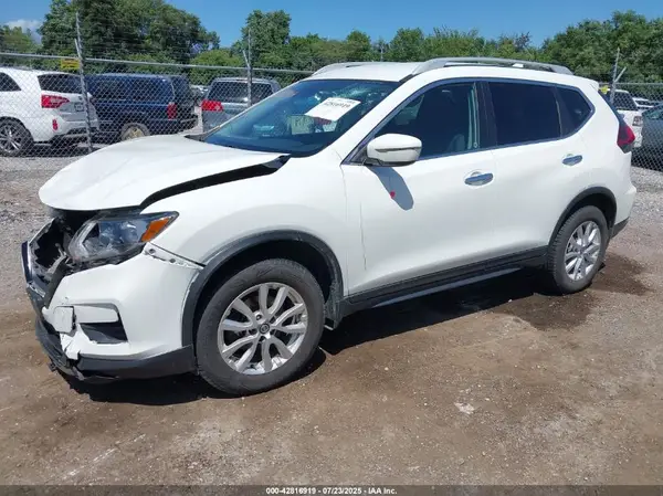 5N1AT2MV3LC725006 2020 NISSAN ROGUE - Image 2