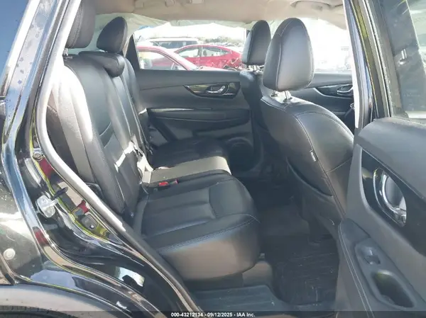 5N1AT2MV3LC727337 2020 NISSAN ROGUE - Image 8