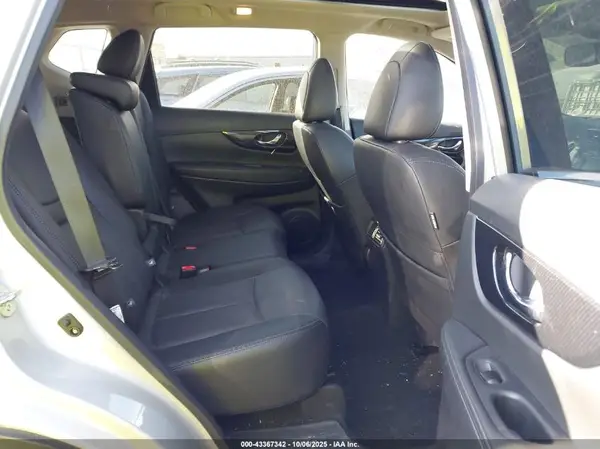 5N1AT2MV3LC752044 2020 NISSAN ROGUE - Image 8