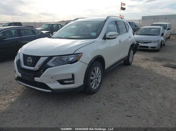 5N1AT2MV3LC770043 2020 NISSAN ROGUE - Image 2