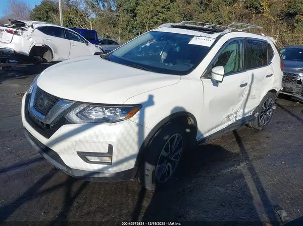 5N1AT2MV3LC771371 2020 NISSAN ROGUE - Image 2
