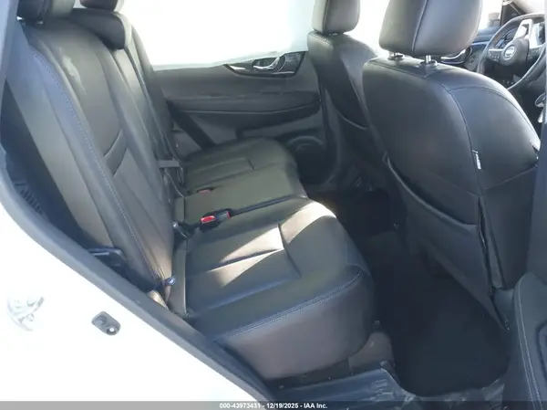 5N1AT2MV3LC771371 2020 NISSAN ROGUE - Image 8