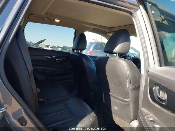 5N1AT2MV3LC792107 2020 NISSAN ROGUE - Image 8