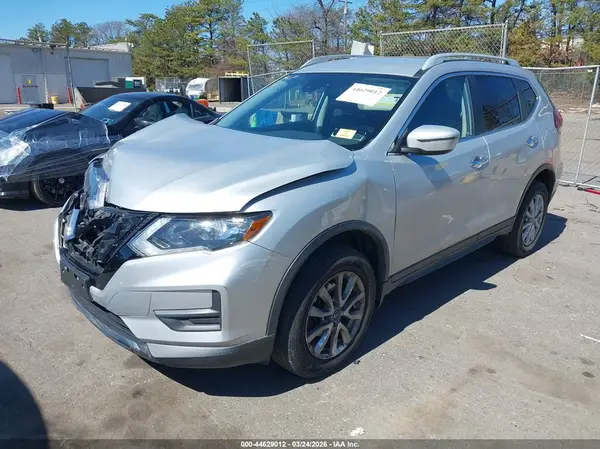 5N1AT2MV3LC813683 2020 NISSAN ROGUE - Image 2