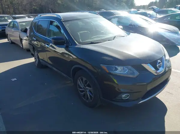 5N1AT2MV4GC738594 2016 NISSAN ROGUE - Image 1