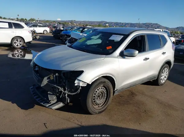 5N1AT2MV4GC760935 2016 NISSAN ROGUE - Image 2
