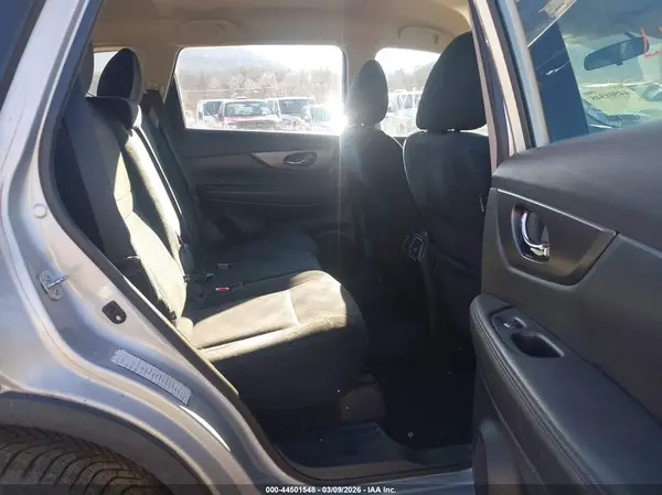 5N1AT2MV4GC781963 2016 NISSAN ROGUE - Image 8