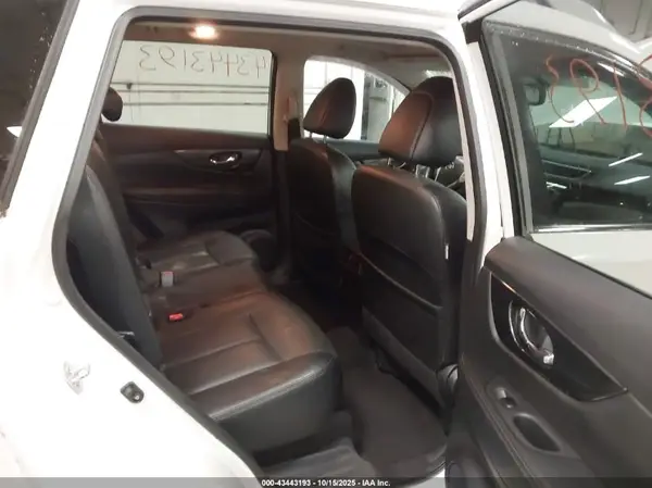 5N1AT2MV4GC787441 2016 NISSAN ROGUE - Image 8