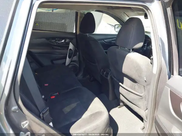 5N1AT2MV4GC809468 2016 NISSAN ROGUE - Image 8