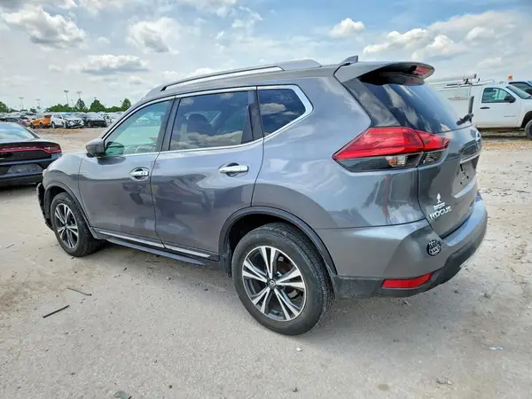 5N1AT2MV4HC730450 2017 NISSAN ROGUE - Image 2