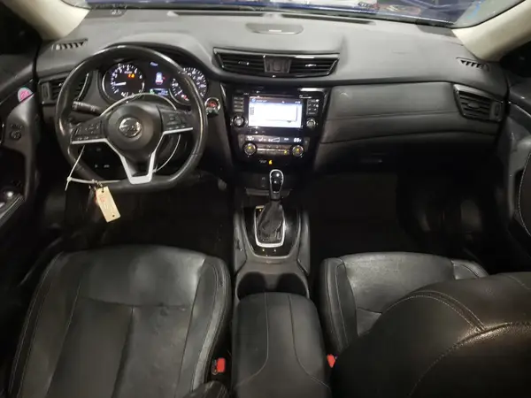 5N1AT2MV4HC731887 2017 NISSAN ROGUE - Image 8