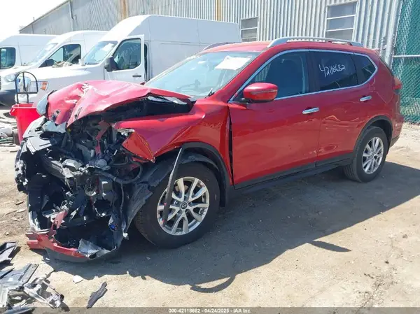 5N1AT2MV4HC734417 2017 NISSAN ROGUE - Image 2