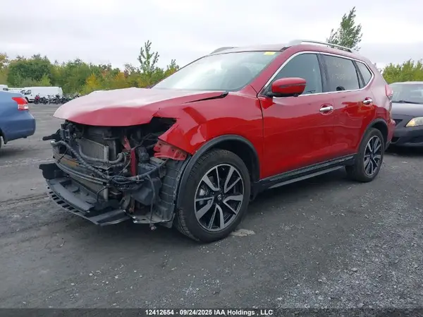 5N1AT2MV4HC738936 2017 NISSAN ROGUE - Image 2