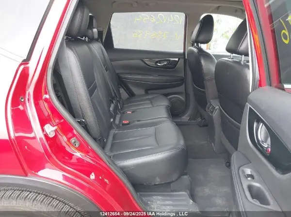 5N1AT2MV4HC738936 2017 NISSAN ROGUE - Image 8