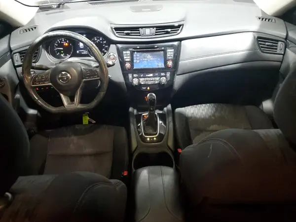 5N1AT2MV4HC740962 2017 NISSAN ROGUE - Image 8