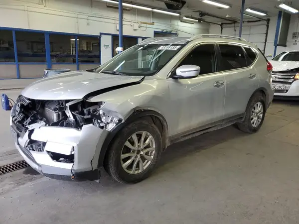 5N1AT2MV4HC745269 2017 NISSAN ROGUE - Image 1