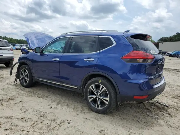 5N1AT2MV4HC749189 2017 NISSAN ROGUE - Image 2