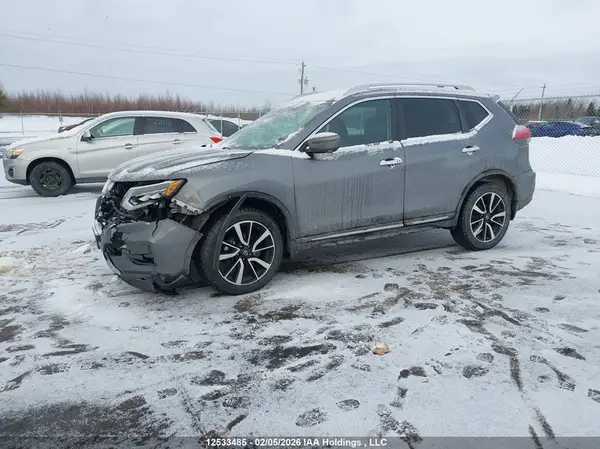 5N1AT2MV4HC750181 2017 NISSAN ROGUE - Image 2