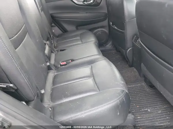 5N1AT2MV4HC750181 2017 NISSAN ROGUE - Image 8