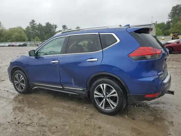 5N1AT2MV4HC751699 2017 NISSAN ROGUE - Image 2