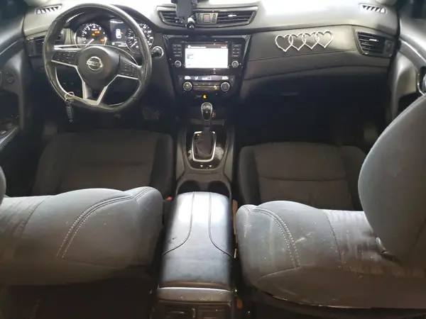 5N1AT2MV4HC759821 2017 NISSAN ROGUE - Image 8
