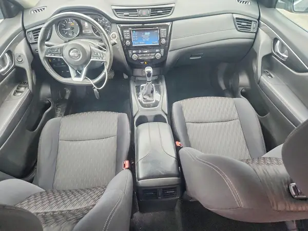 5N1AT2MV4HC760189 2017 NISSAN ROGUE - Image 8