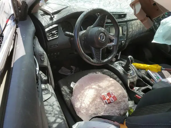5N1AT2MV4HC762332 2017 NISSAN ROGUE - Image 8