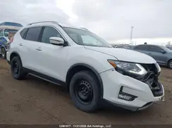 5N1AT2MV4HC765957 2017 NISSAN ROGUE