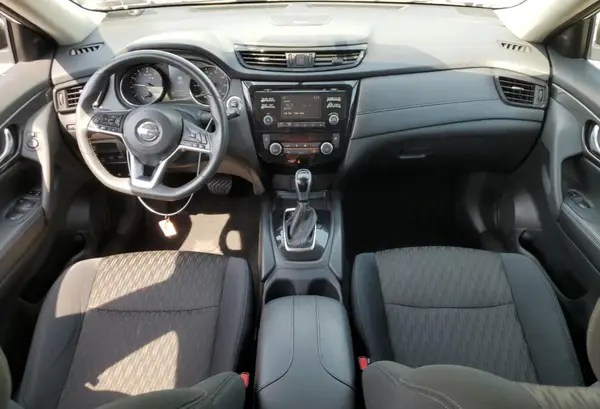 5N1AT2MV4HC766932 2017 NISSAN ROGUE - Image 8