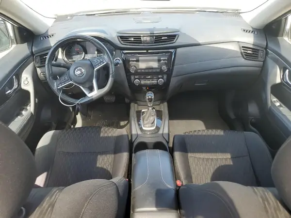 5N1AT2MV4HC767398 2017 NISSAN ROGUE - Image 8