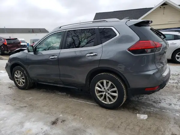 5N1AT2MV4HC767739 2017 NISSAN ROGUE - Image 2