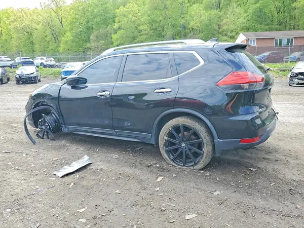 5N1AT2MV4HC769216 2017 NISSAN ROGUE - Image 2