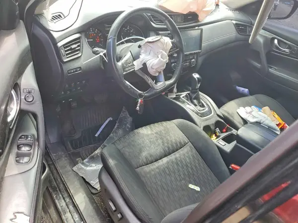 5N1AT2MV4HC769216 2017 NISSAN ROGUE - Image 8