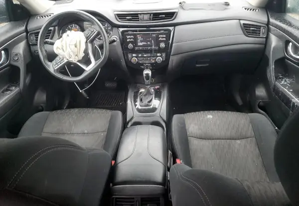 5N1AT2MV4HC770866 2017 NISSAN ROGUE - Image 8