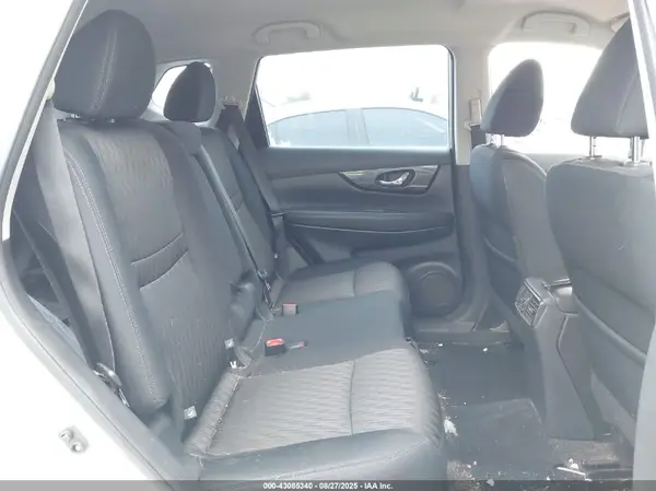 5N1AT2MV4HC774352 2017 NISSAN ROGUE - Image 8