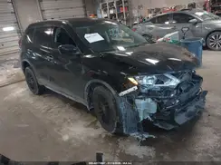 5N1AT2MV4HC782791 2017 NISSAN ROGUE
