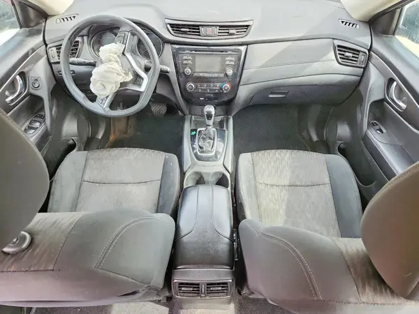 5N1AT2MV4HC785187 2017 NISSAN ROGUE - Image 8